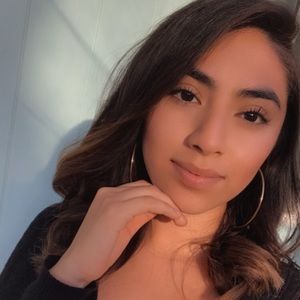 Meet your Posher, Ofelia